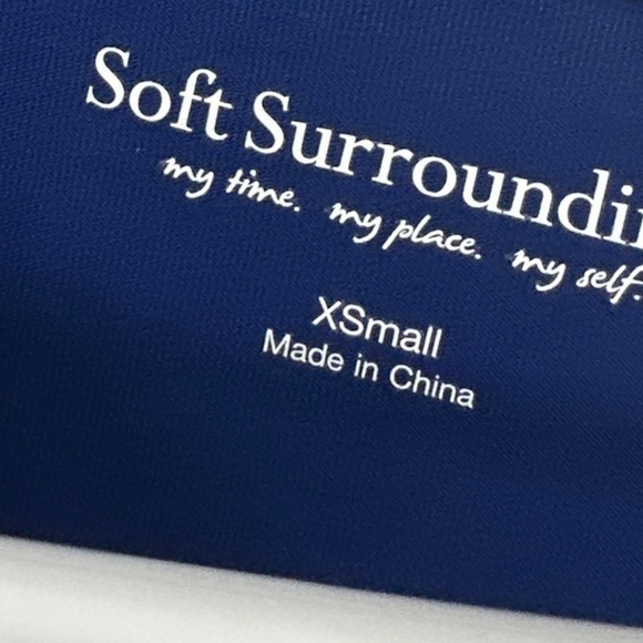 Soft Surroundings Blouse XS Long Sleeve Viscose Stretch Top - Picture 2 of 3